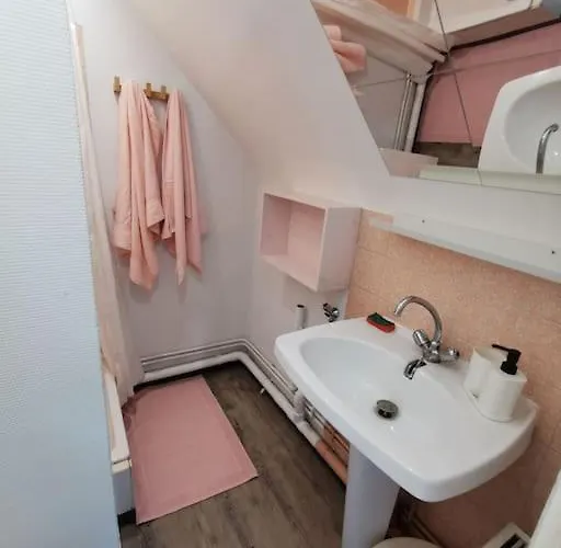 Cosy Avec Parking Prive Кан